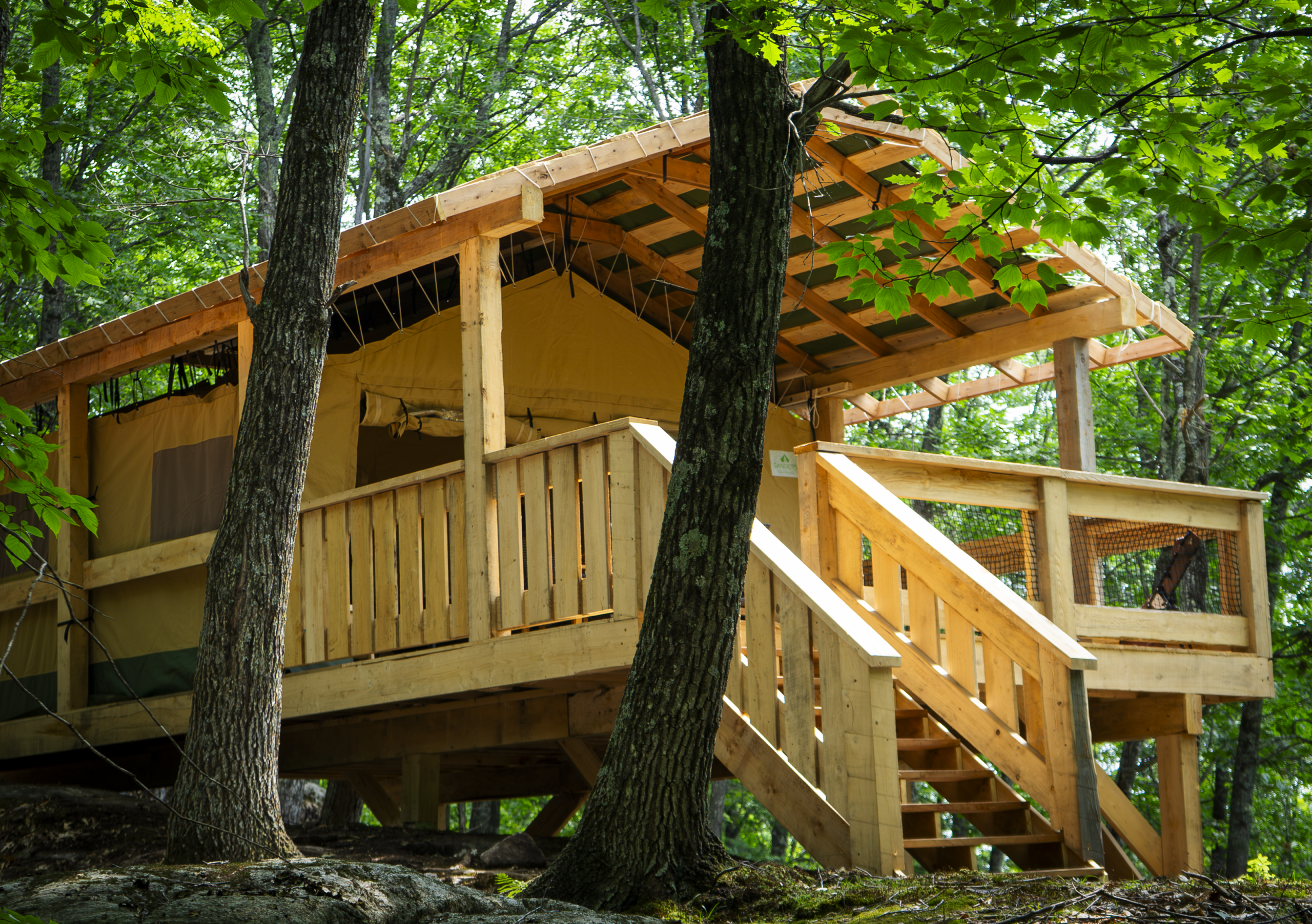Tipi au Parc Omega